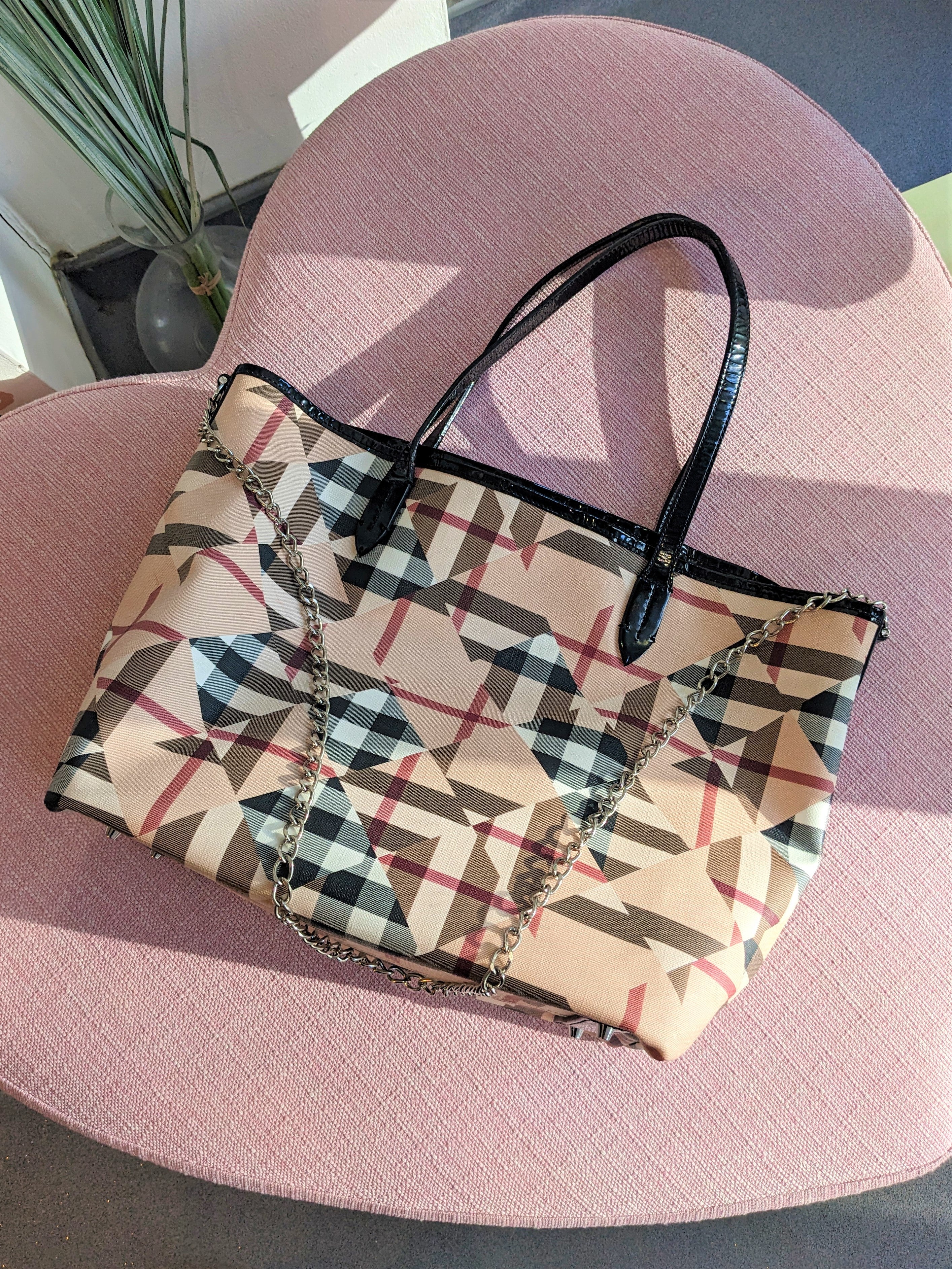 Burberry Nova Check Large Tote Bag – Babydoll Vintage