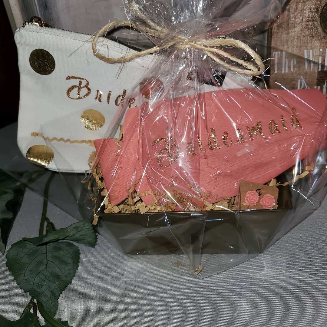 bridesmaid gift basket