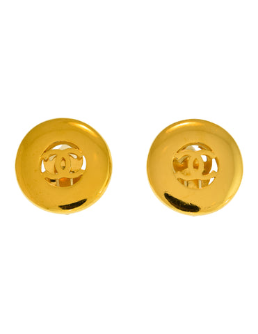 Chanel Vintage Turn Lock CC Clasp Earrings – Amarcord Vintage Fashion