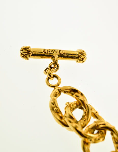 Chanel Vintage Red CC Logo Gripoix Signet Fob Charm Chain Bracelet ...
