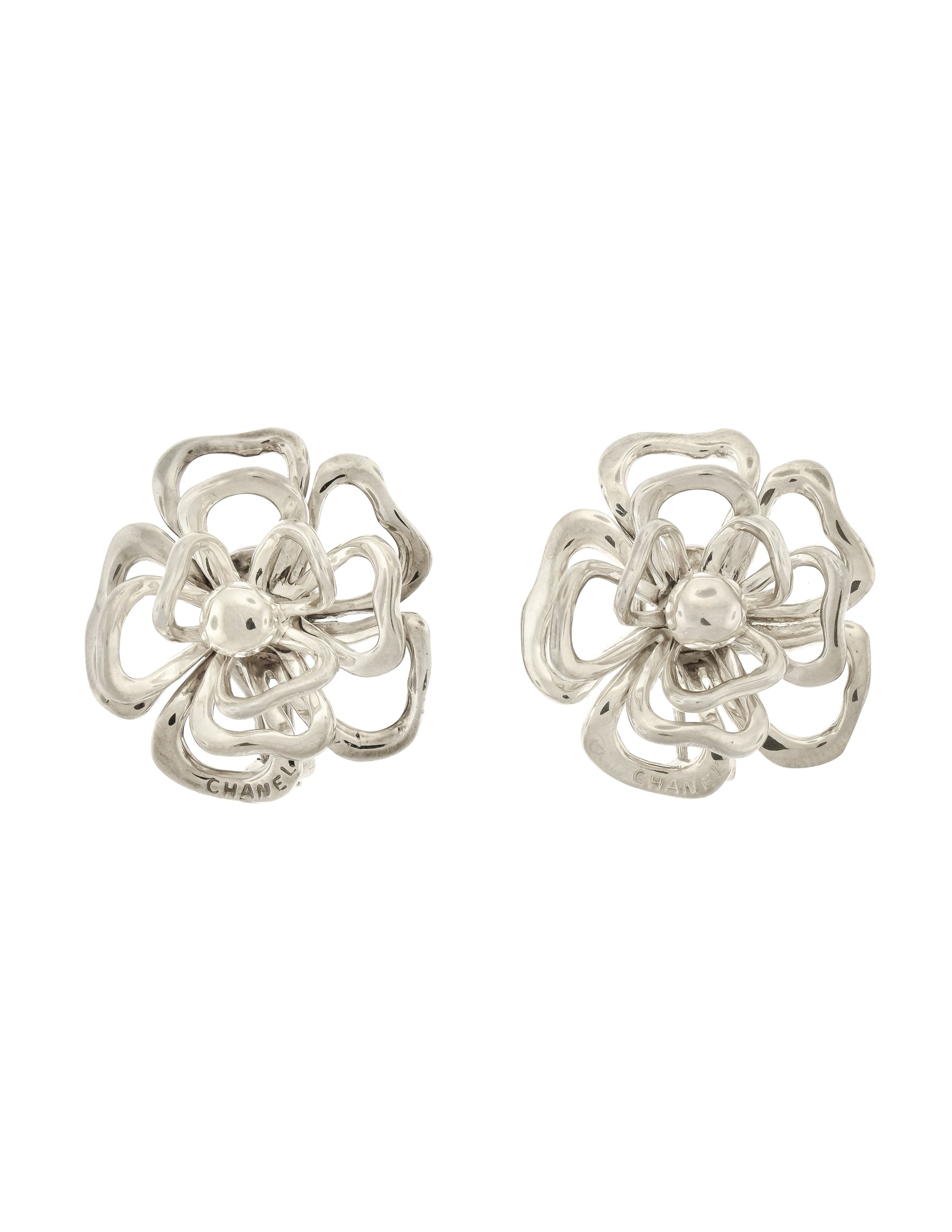 Chanel Vintage Camellia Flower Cut Out Sterling Silver Earrings – Amarcord  Vintage Fashion