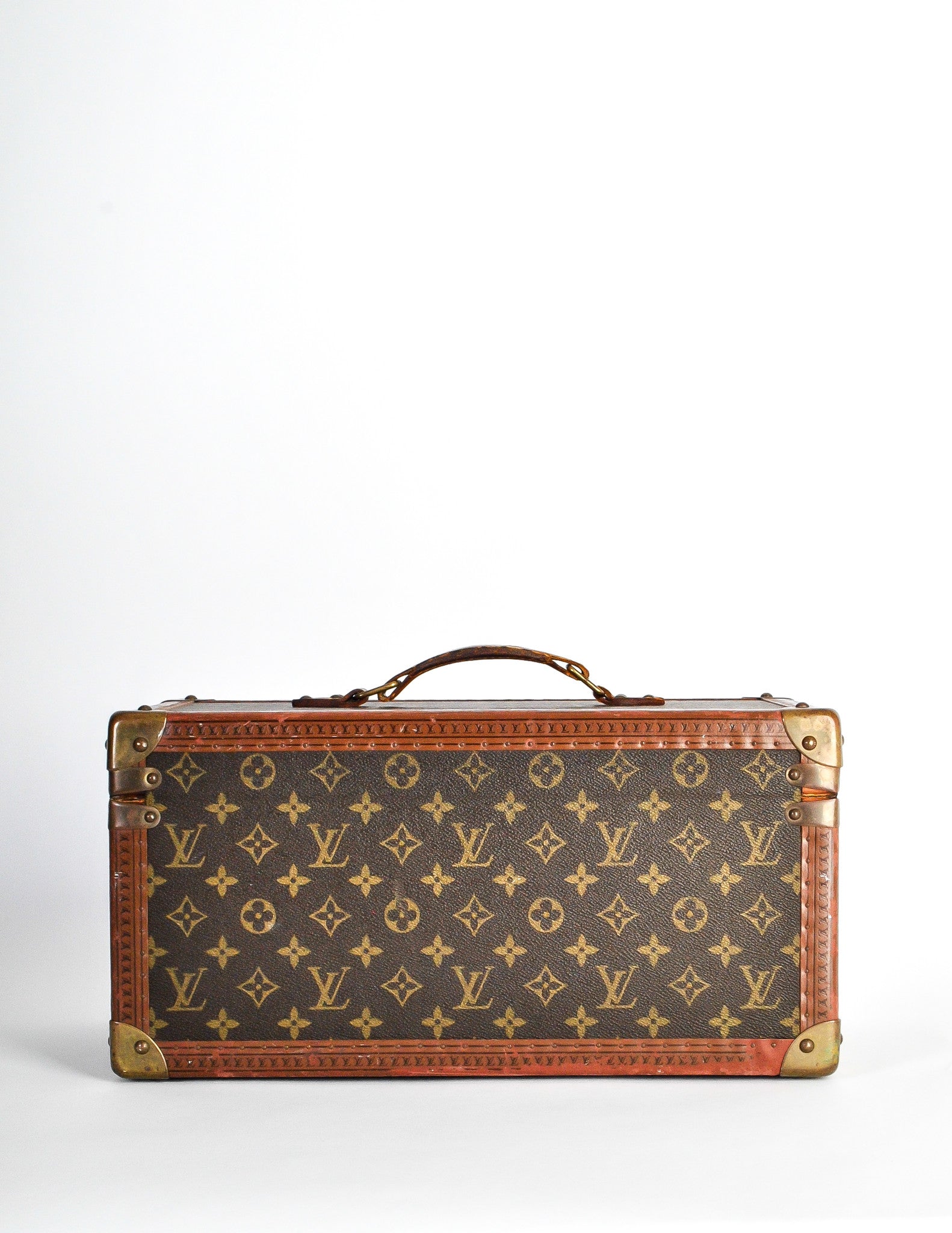 Sold at Auction: Louis Vuitton, Louis Vuitton LV Monogram Beauty Vanity Train  Case