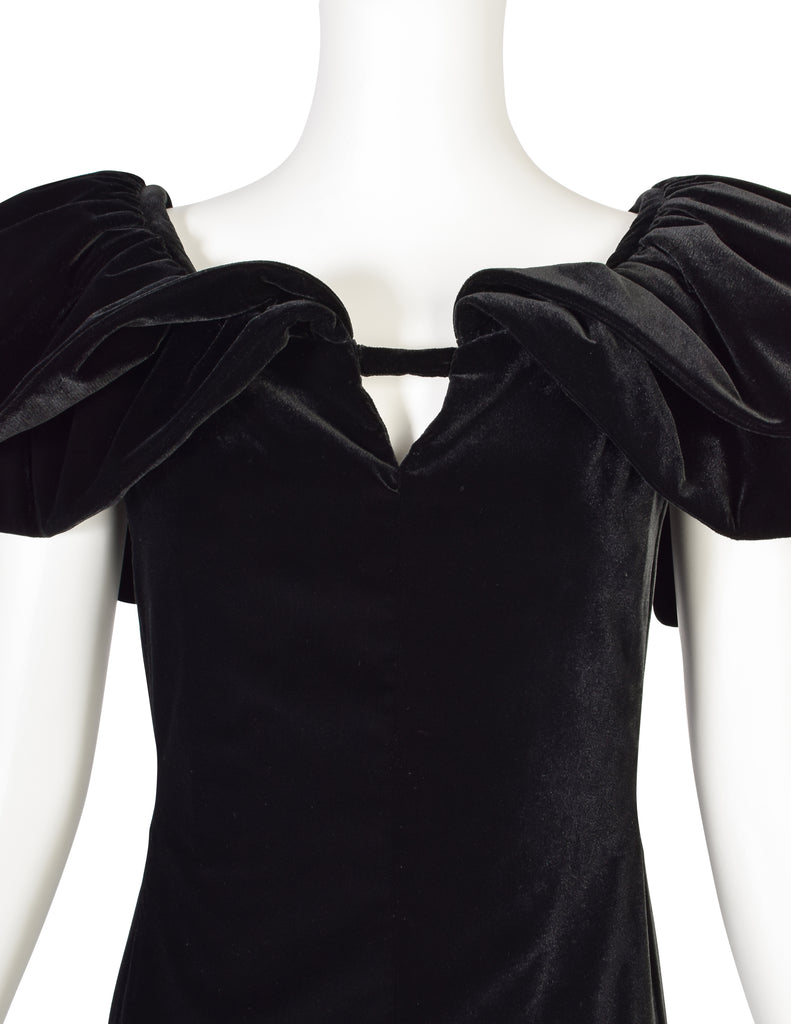 Pauline Trigere Vintage Black Velvet Dramatic Collar Full Length Dress ...