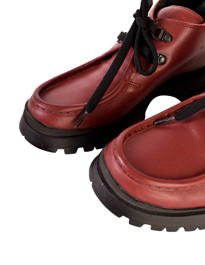 Prada Vintage 1990s Burgundy Red Leather Black Chunky Sole Shoes – Amarcord  Vintage Fashion