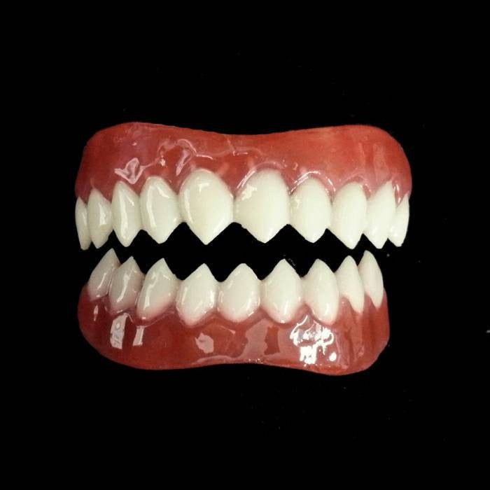 Grell Teeth | MostlyDead.com