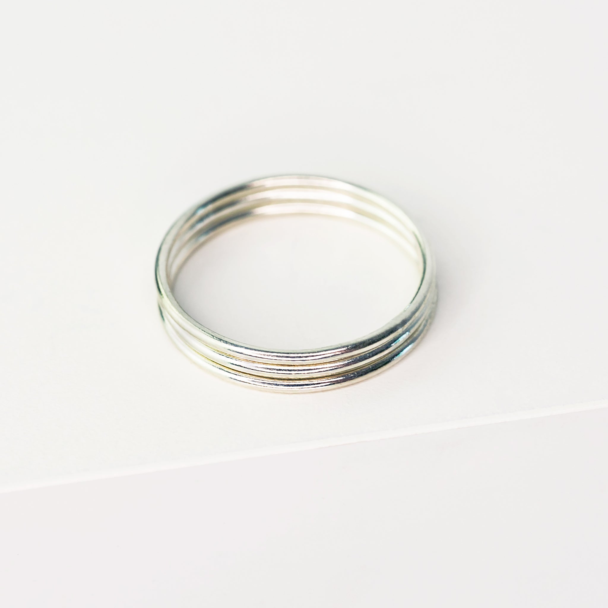 Open Circle + Smooth Stacking Ring - Set of 2 - Sterling Silver