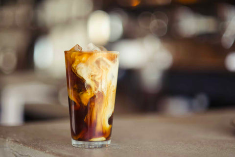 Would you like to master barista-level perfect and healthy home made iced coffee? Discover how to make the perfect cup with a boost of superfoods and vitamins!