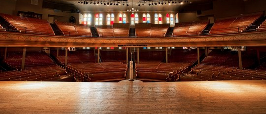 Ryman Auditorium | Nashville | City Guide | Nash Bash | Nashville Bachelorette Party | Bachelorette Party Destinations | Bachelorette Party | 