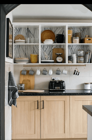 25 Kitchen Decor Ideas to Make a Small Kitchen Look Bigger – Pepper ...