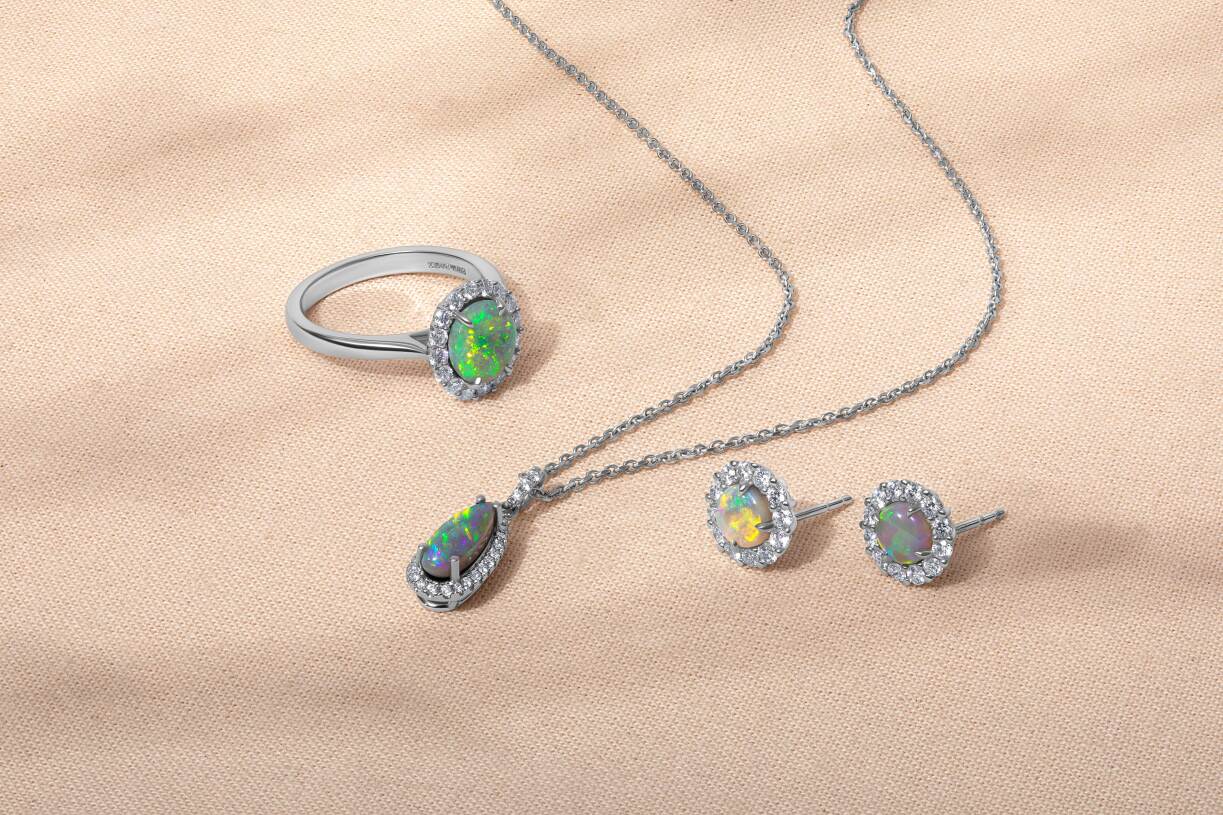 October Birthstone: Discover Opals