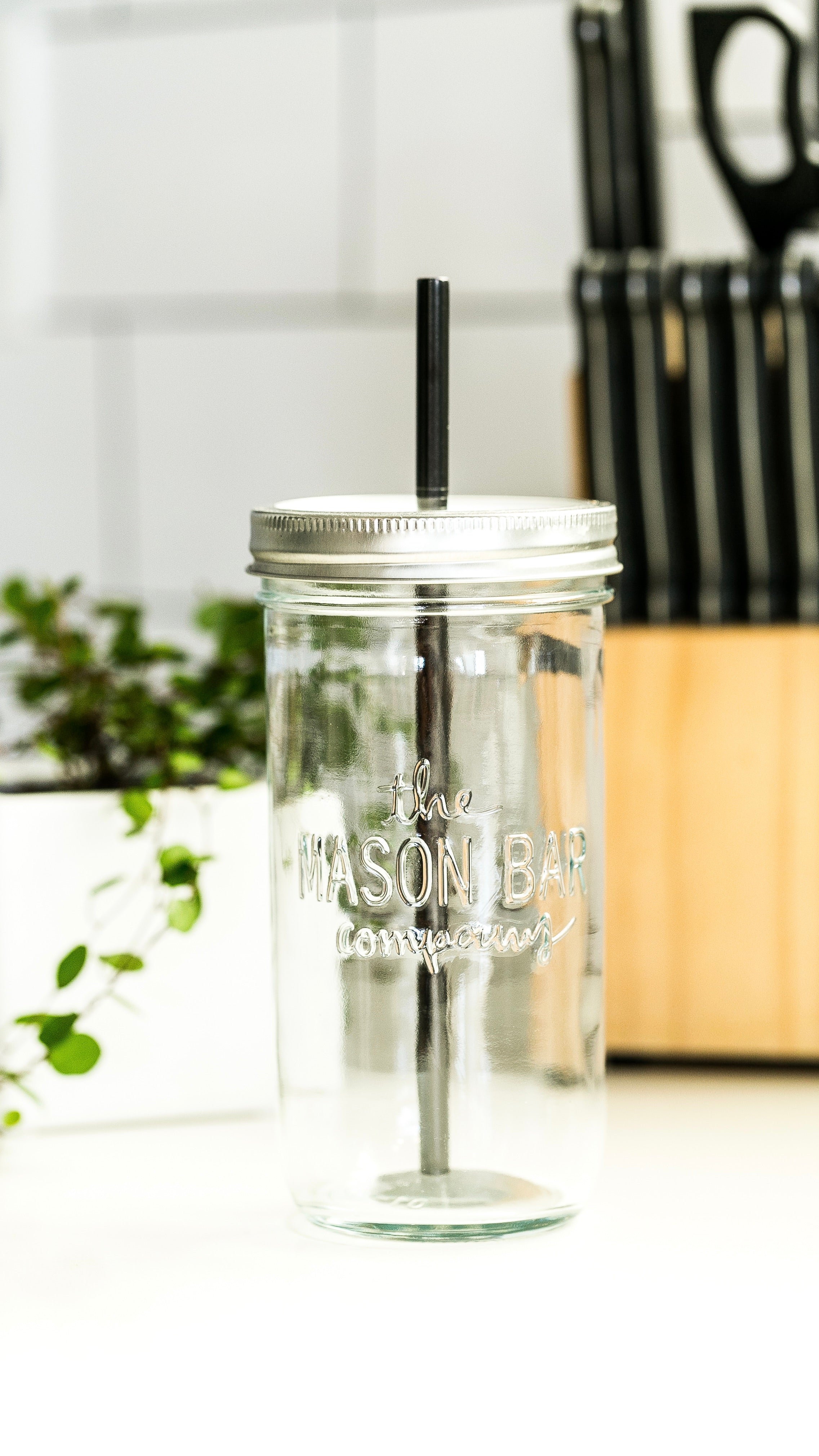 Horizon Group Glass Bar Mason Jar 2 Set W/ Reusable Straws Lid