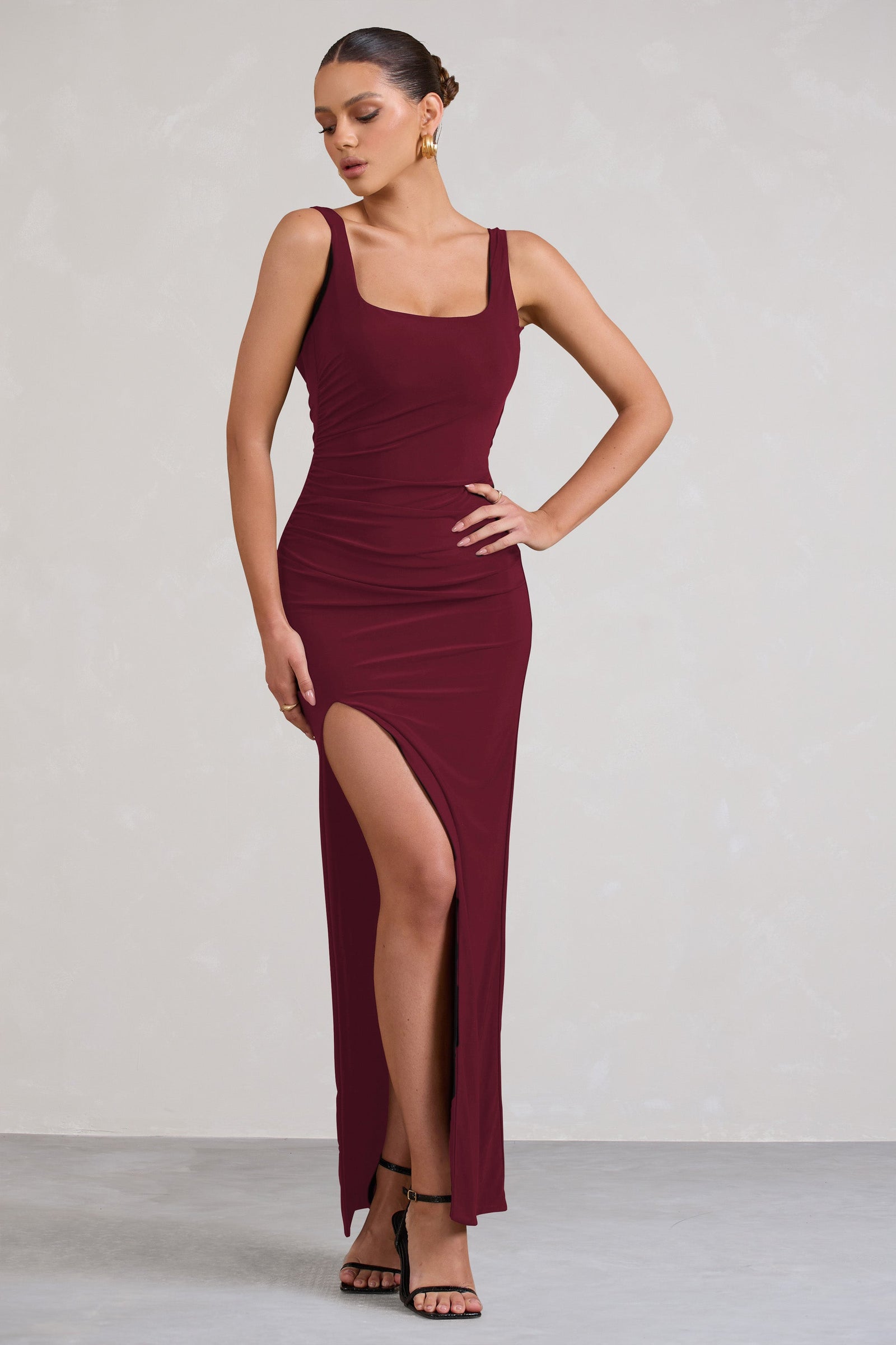 Ines Red Plunge Neck Sculptured Back Maxi Dress – Club L London - USA