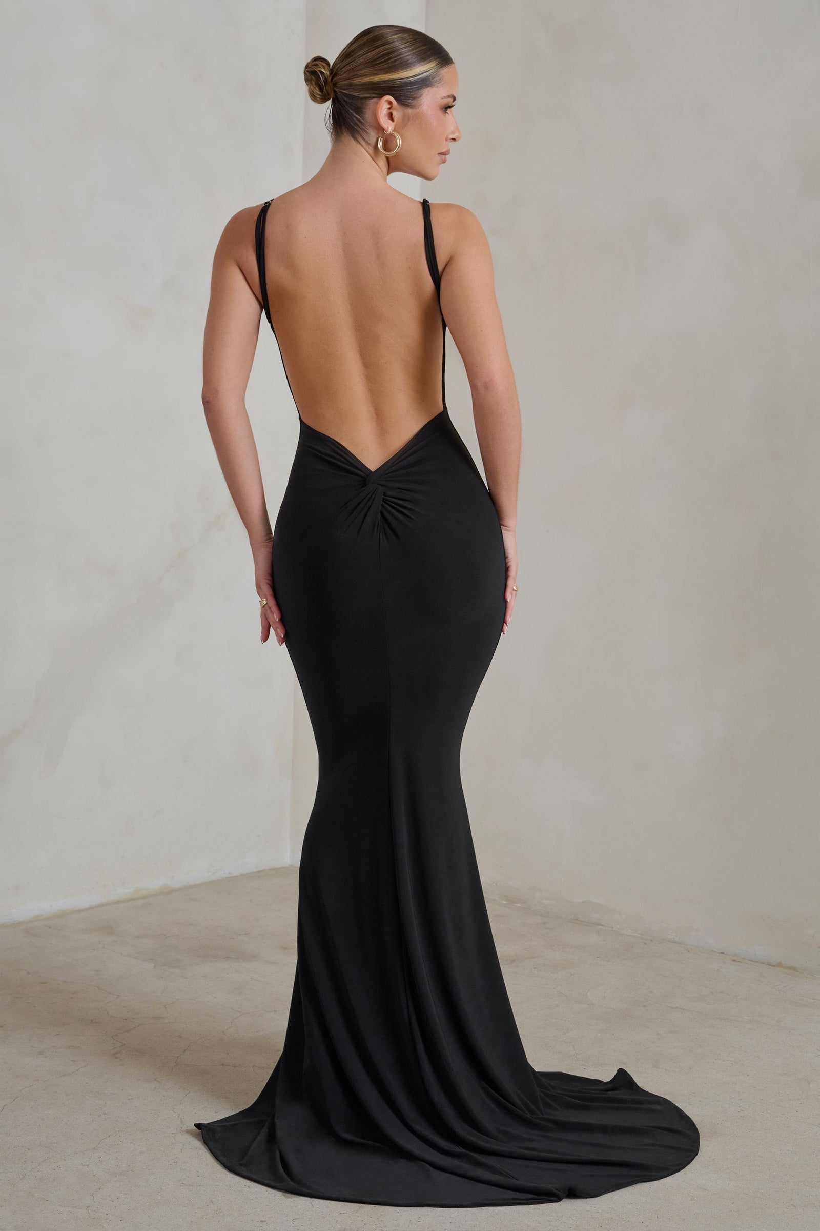 Endless Love Black Backless Knot Detail Fishtail Maxi Dress – Club L London  - USA