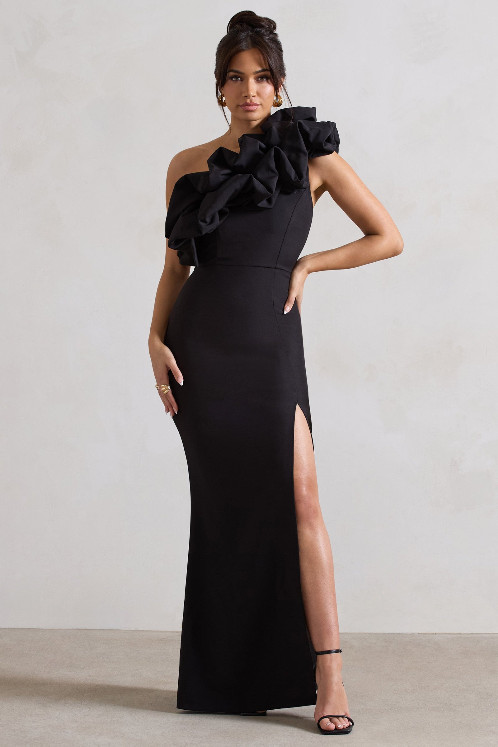 Black Straight Neck Maxi Dress | PrettyLittleThing KSA