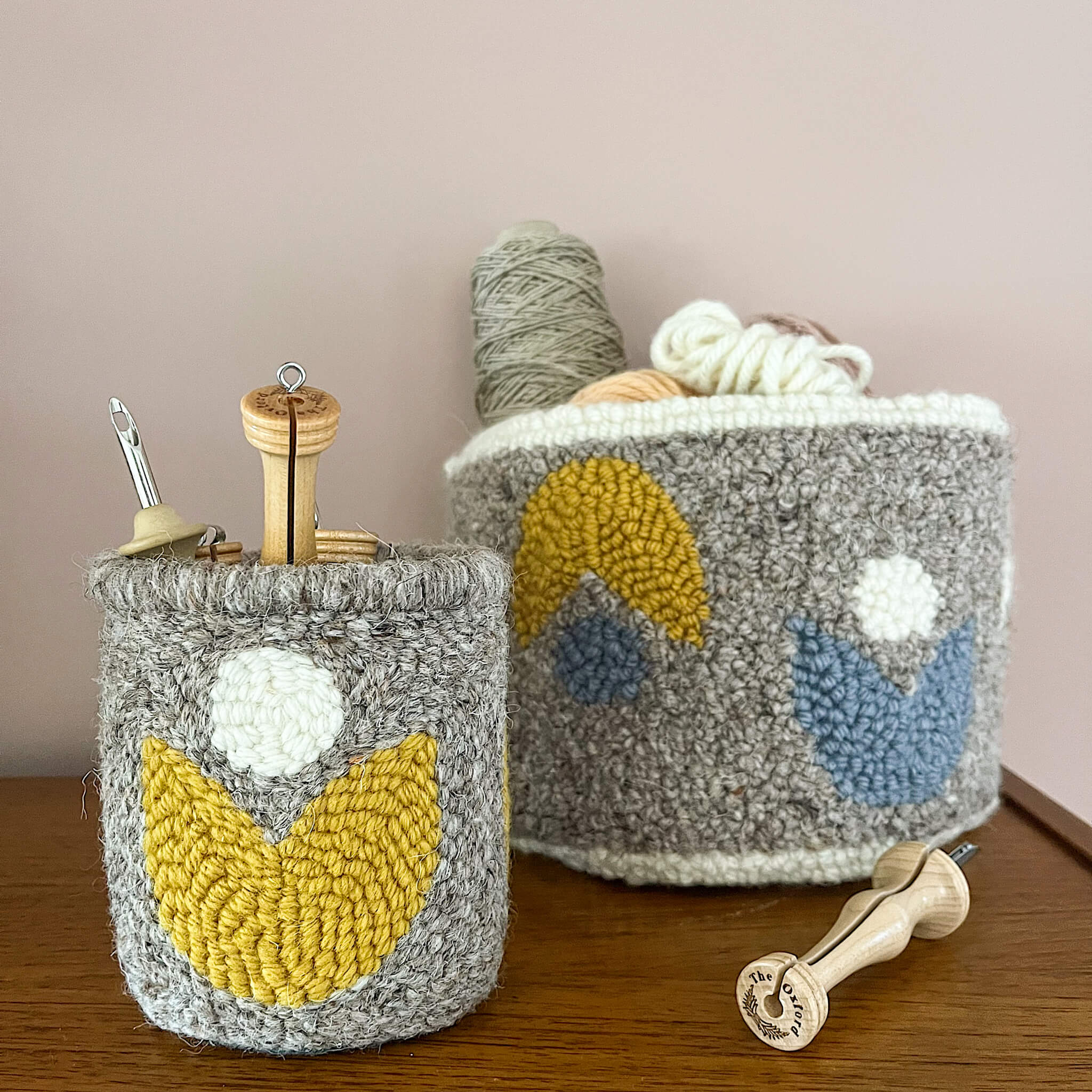 Yarn storage basket and tools pot