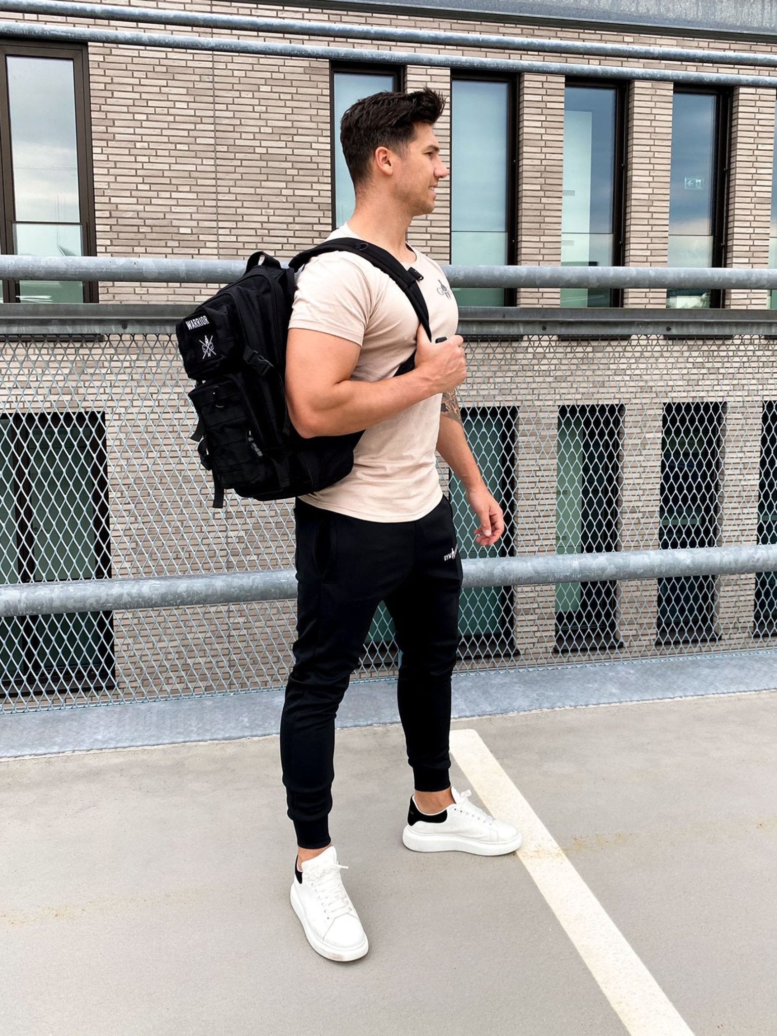 Men's sports pants in black | Sweatpants for men – Gym Generation®