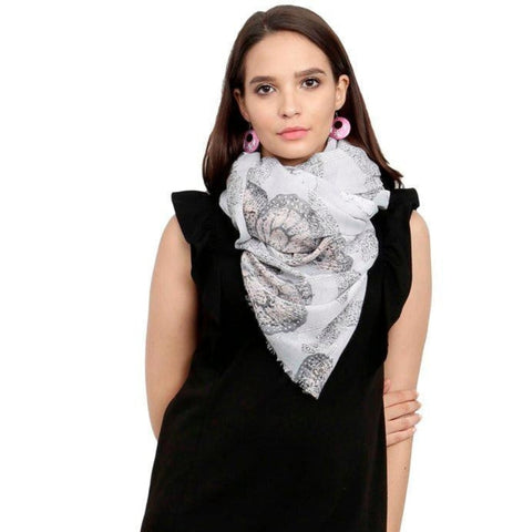 7 Ways To Style Your Scarfs – FABSEASONS