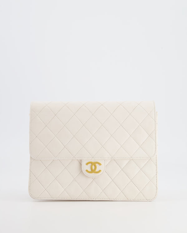 Chanel 22 Bag in White Aged Calfskin with Silver Hardware and Contrast –  Sellier