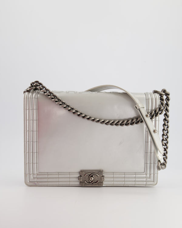 Chanel Lambskin Old Medium Boy Bag (SHF-AuMvfV) – LuxeDH
