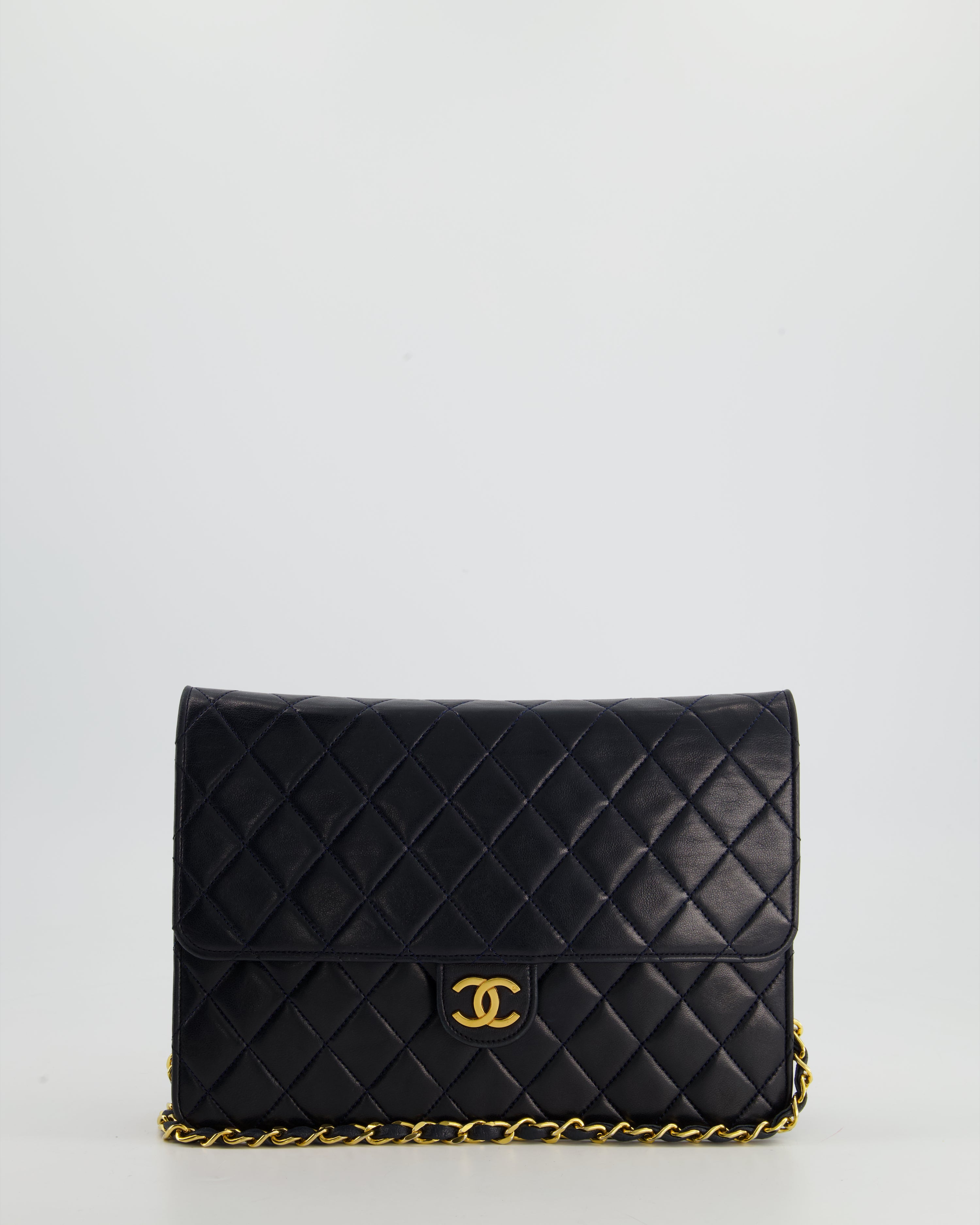 Chanel Vintage Navy Single Flap Bag in Lambskin with 24K Gold Hardware –  Sellier