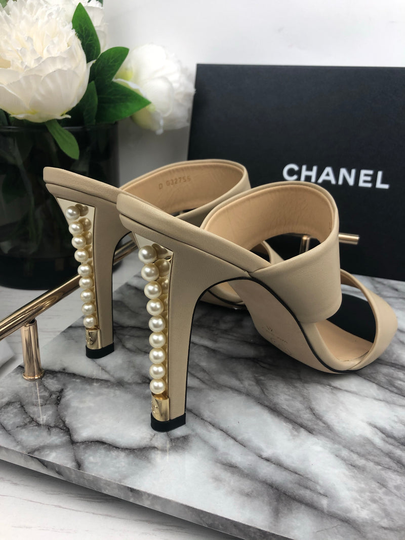 chanel nude heels