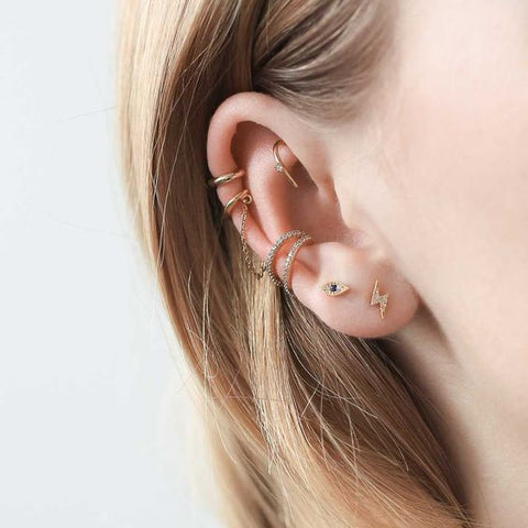 tragus piercing