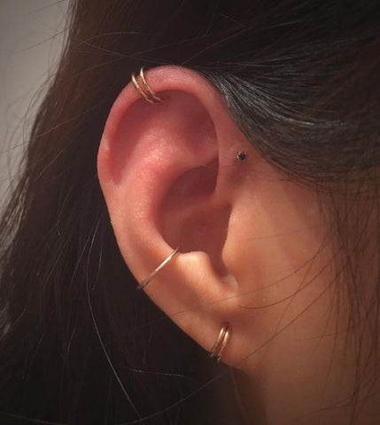 tragus piercing