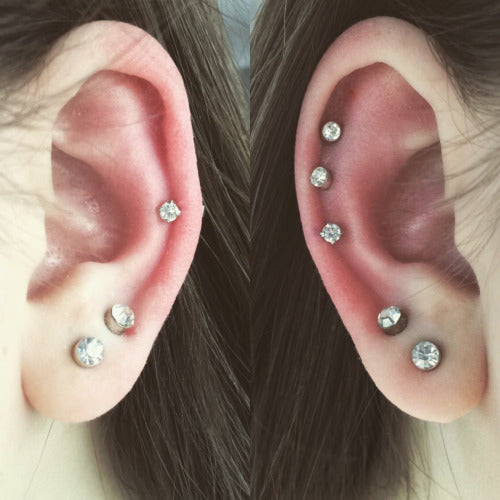 30 Ear Piercing ideas and piercing type from minimal cute piercing ...