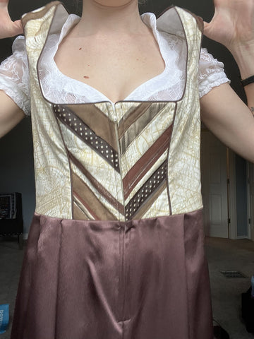 example of dirndl dress that is too big