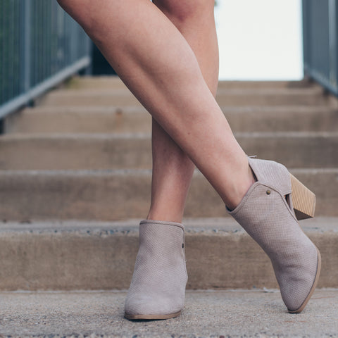 Vintage Easter High Heels
