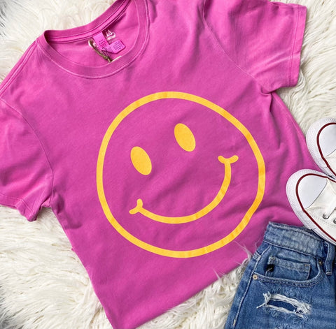 Smiley t-shirt from Lush Fashion Lounge women's boutique in Oklahoma City