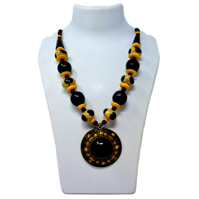 yellow and black bead necklace