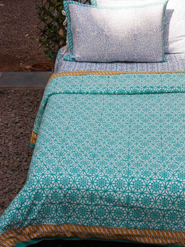 king size turquoise quilt