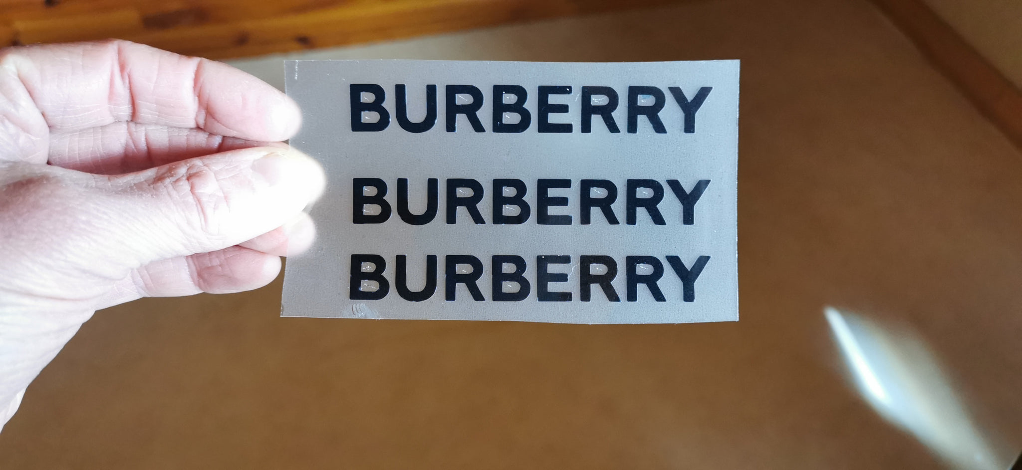 Burberry Logo Sticker Iron-on – Customeazy