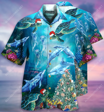 Load image into Gallery viewer, Undersea Aquarium Short Sleeve Shirt
