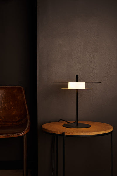 Lampa LED do salonu – wady i zalety, czyli praktyczny poradnik zakupowy