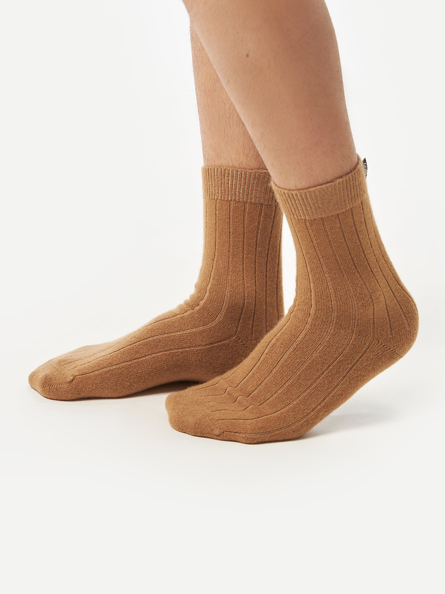 Unisex Kaschmir Strick-Bettsocken mit Trim Mandel - Gobi Cashmere