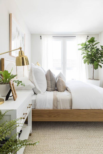 For A Totally Relaxing: 11 Easy & Practical Bedroom Feng Shui Rules