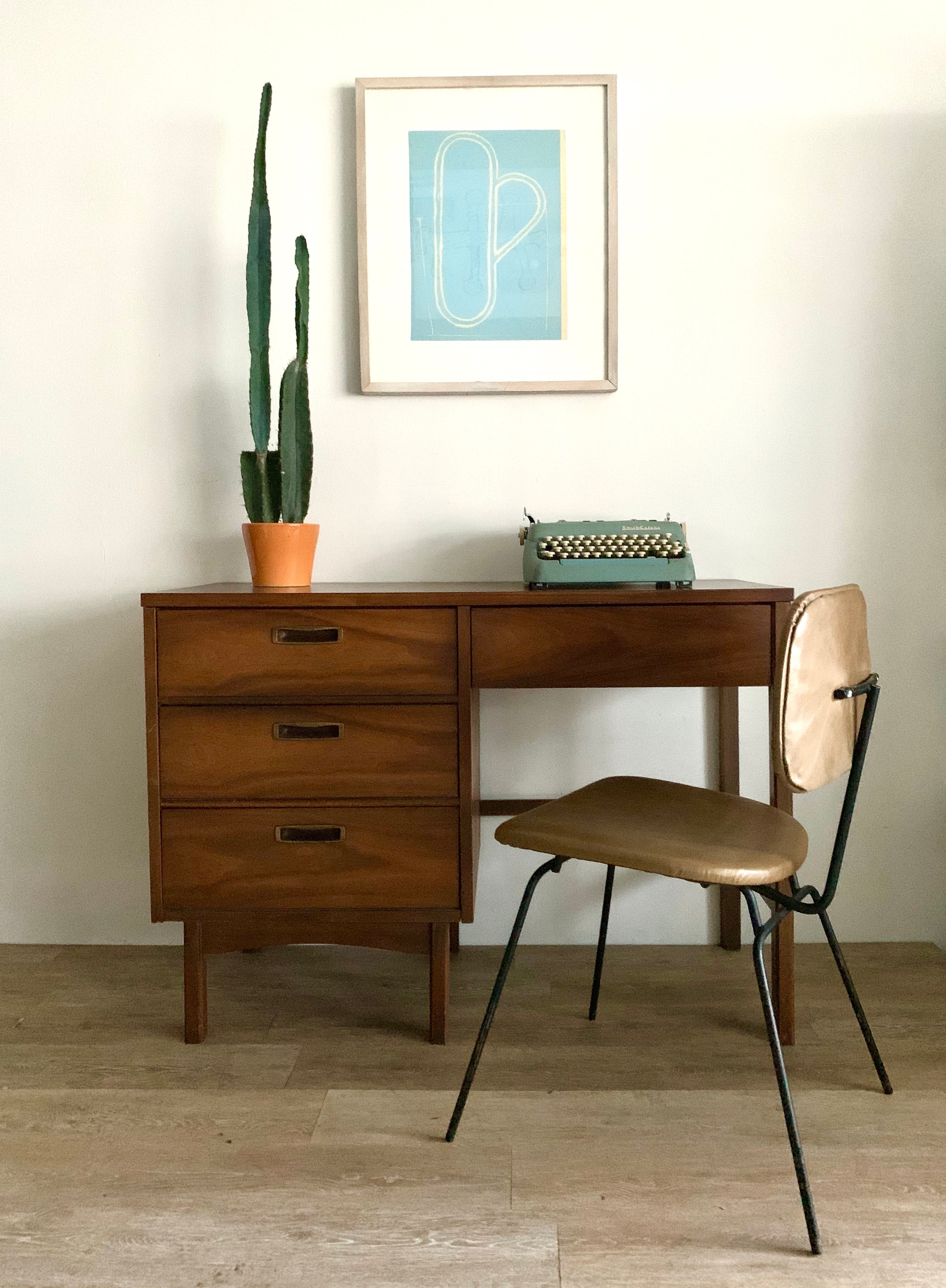 Mid Century Desk By Broyhill Home And Closet Vintage