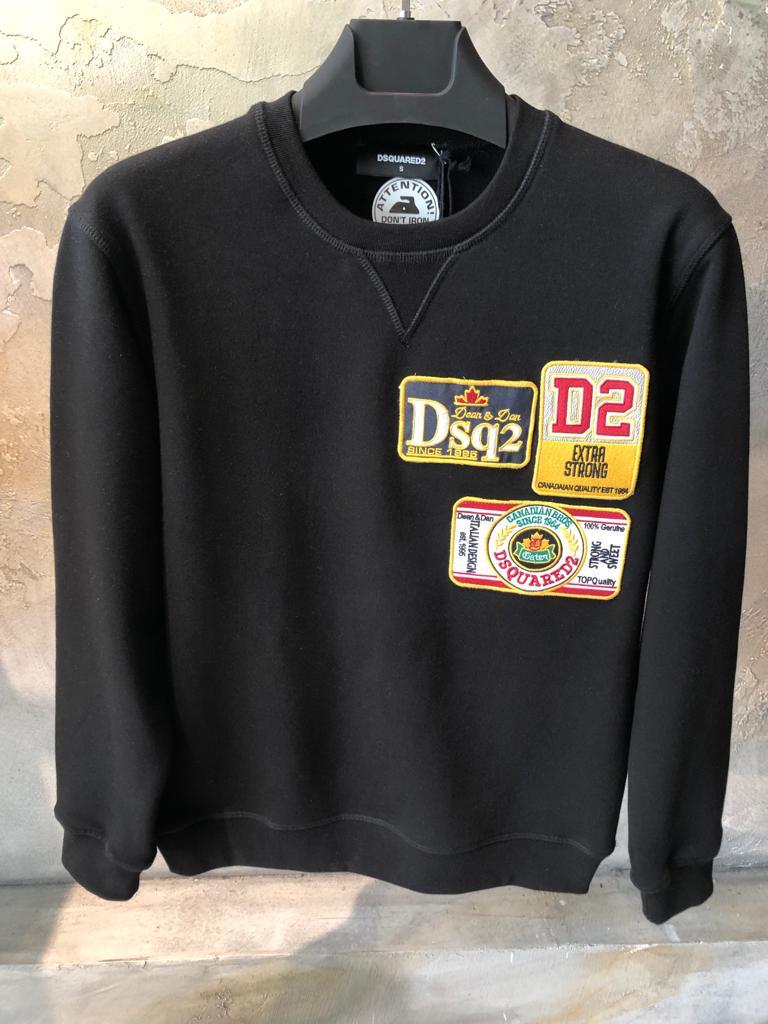 dsquared badge t shirt