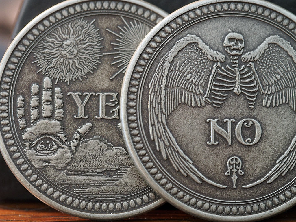 Купить серебряные монеты цены. Серебряная монета. Старинные серебряные монеты. Монета Yes no. Серебряная монета да.