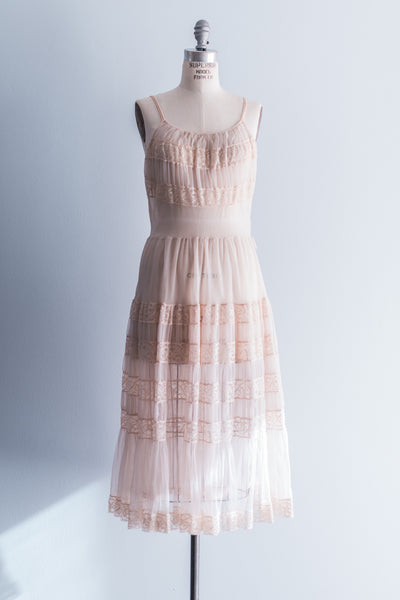 [SOLD] 1940's Nude Nylon Slip and Peignoir | G O S S A M E R