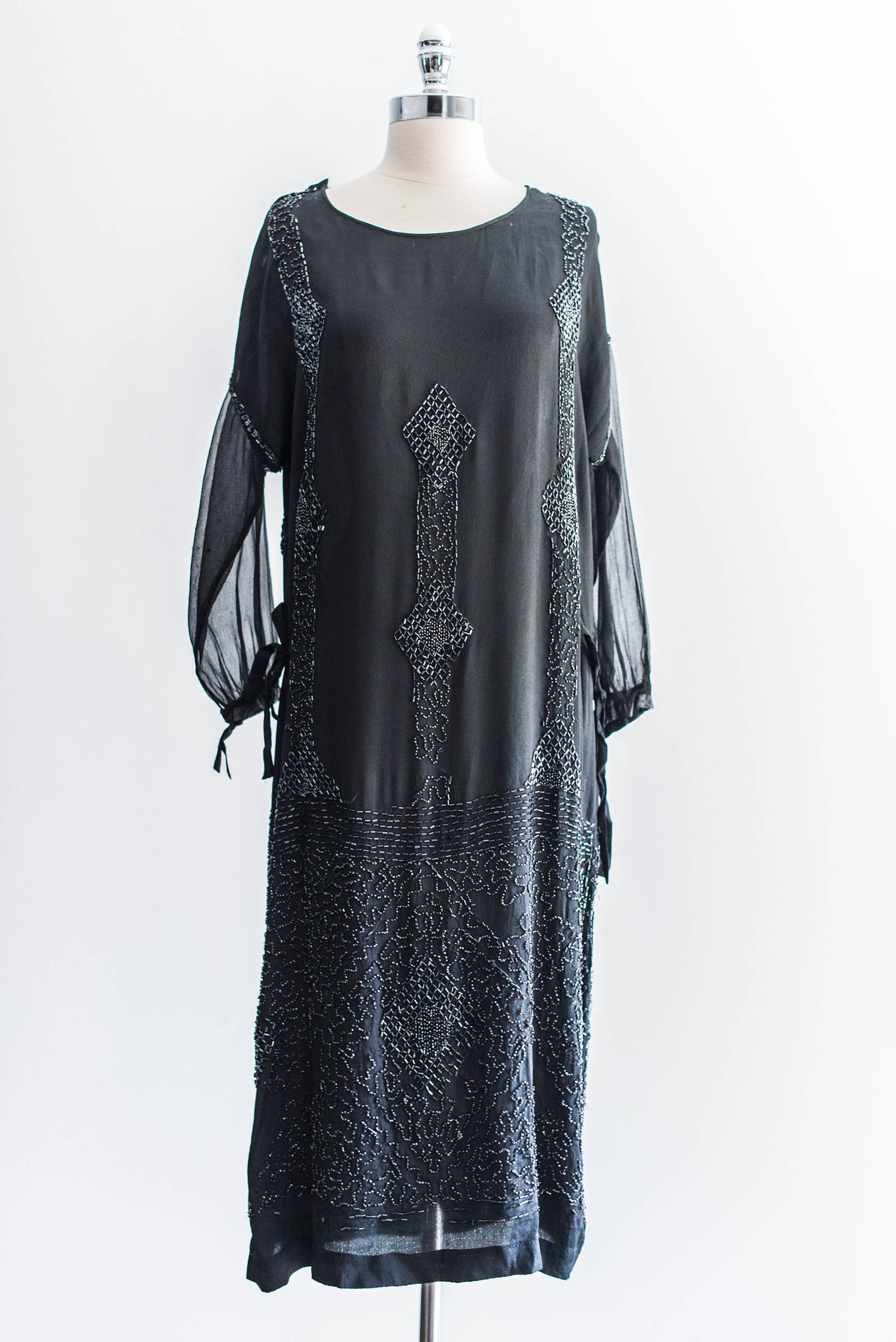 [SOLD] Long Sleeve Silk Beaded Flapper Dress | G O S S A M E R