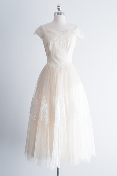 1950s Cream Off the Shoulder Ballerina Tulle Dress - S | G O S S A M E R