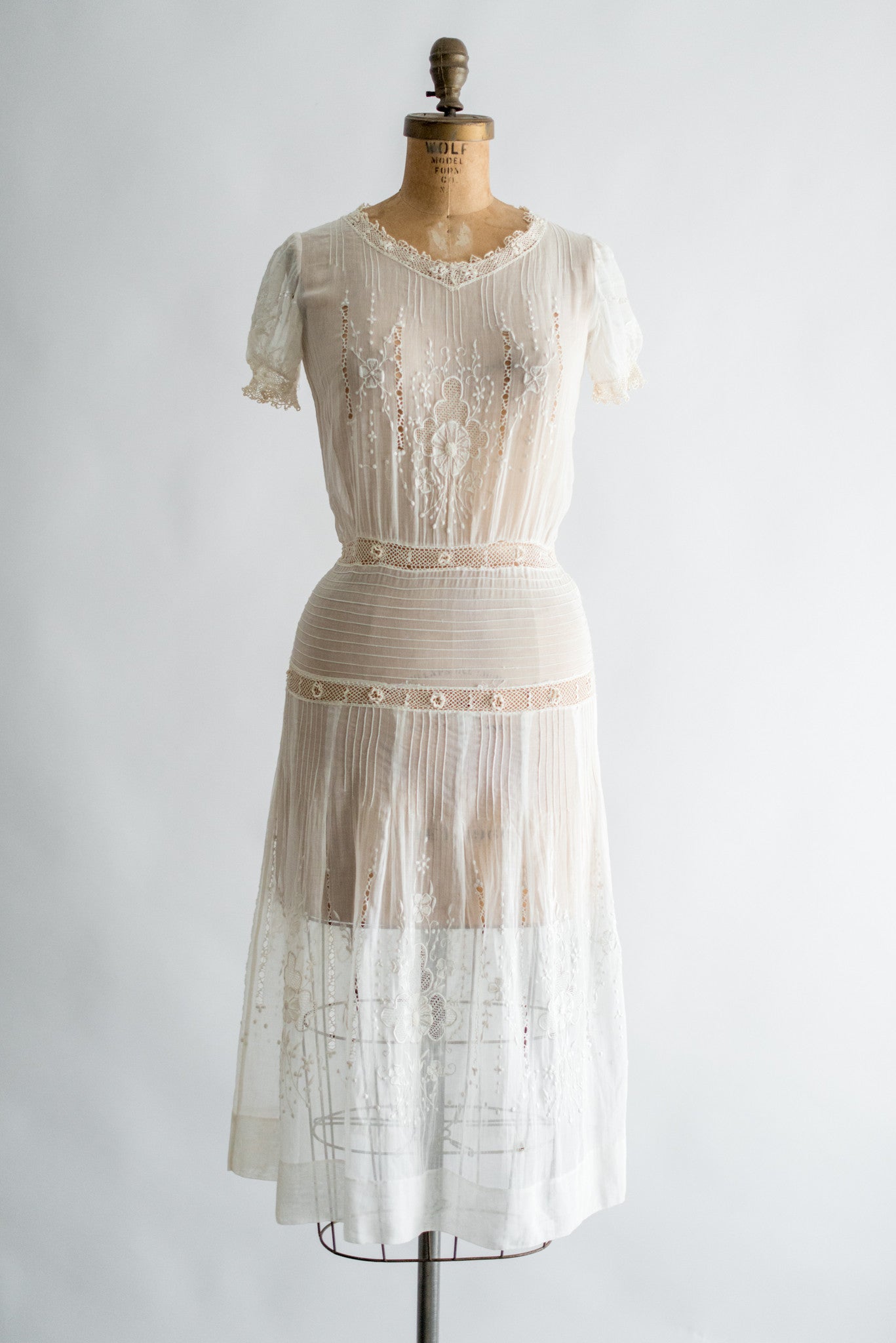 1920s Embroidered Pintucked Cotton Day 