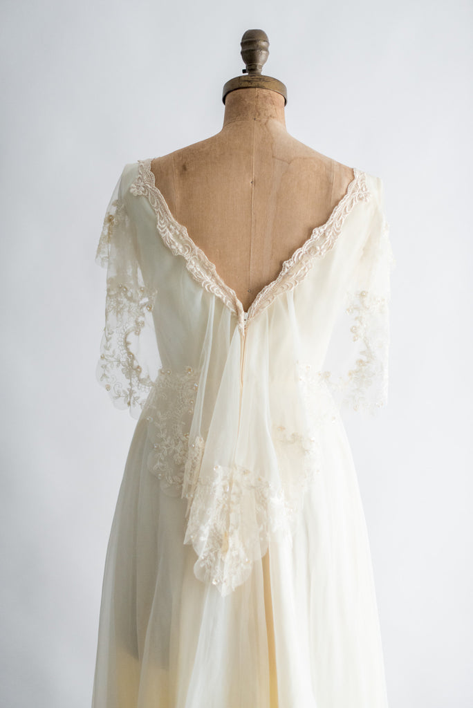 1970s Lace Tulle Gown - S | G O S S A M E R