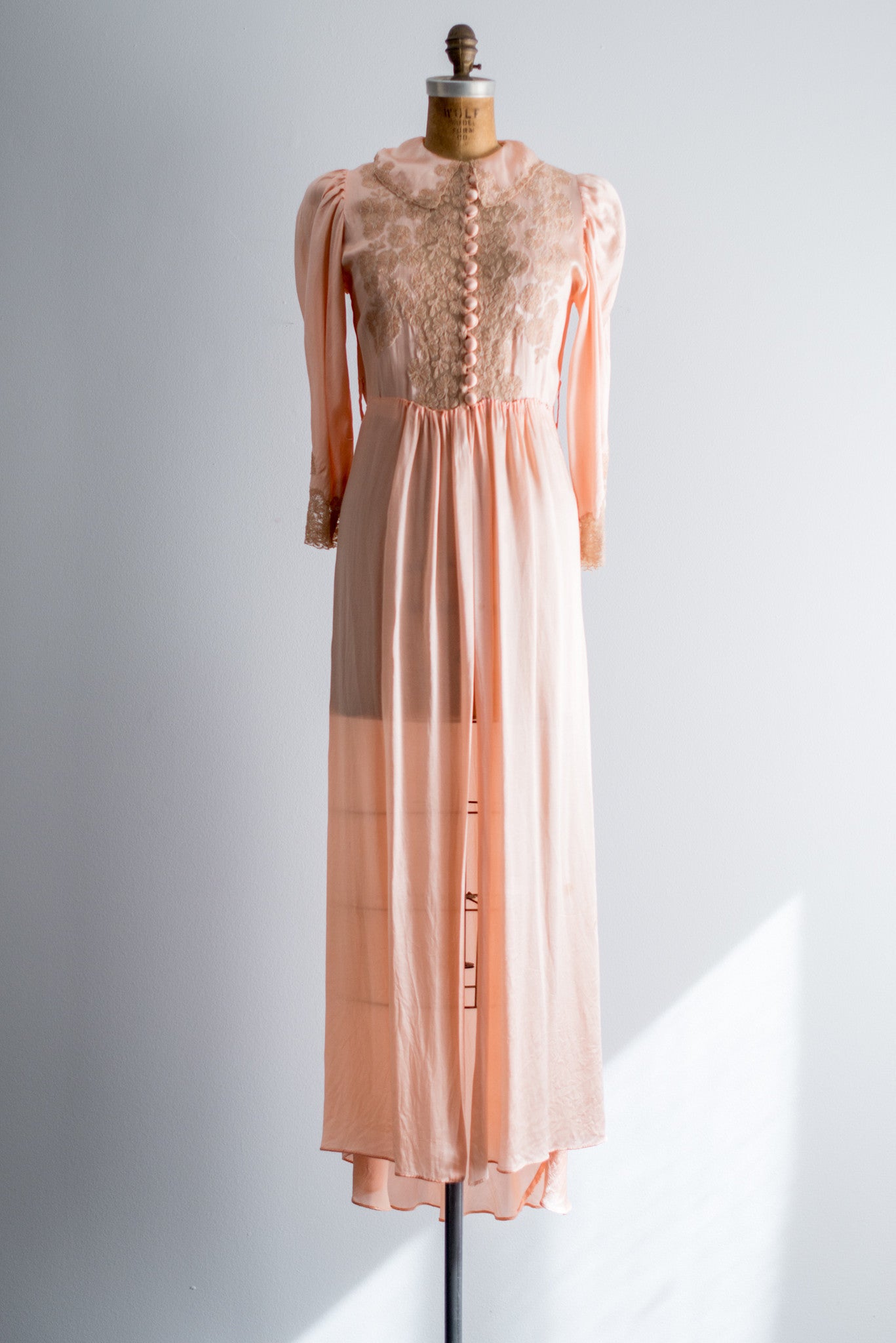 1940s Silk Satin and Lace Dressing Gown - S/M | G O S S A M E R