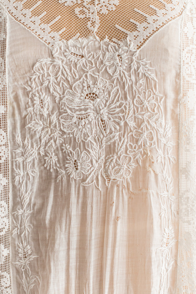 1920s Embroidered Muslin Flapper Dress - S | G O S S A M E R