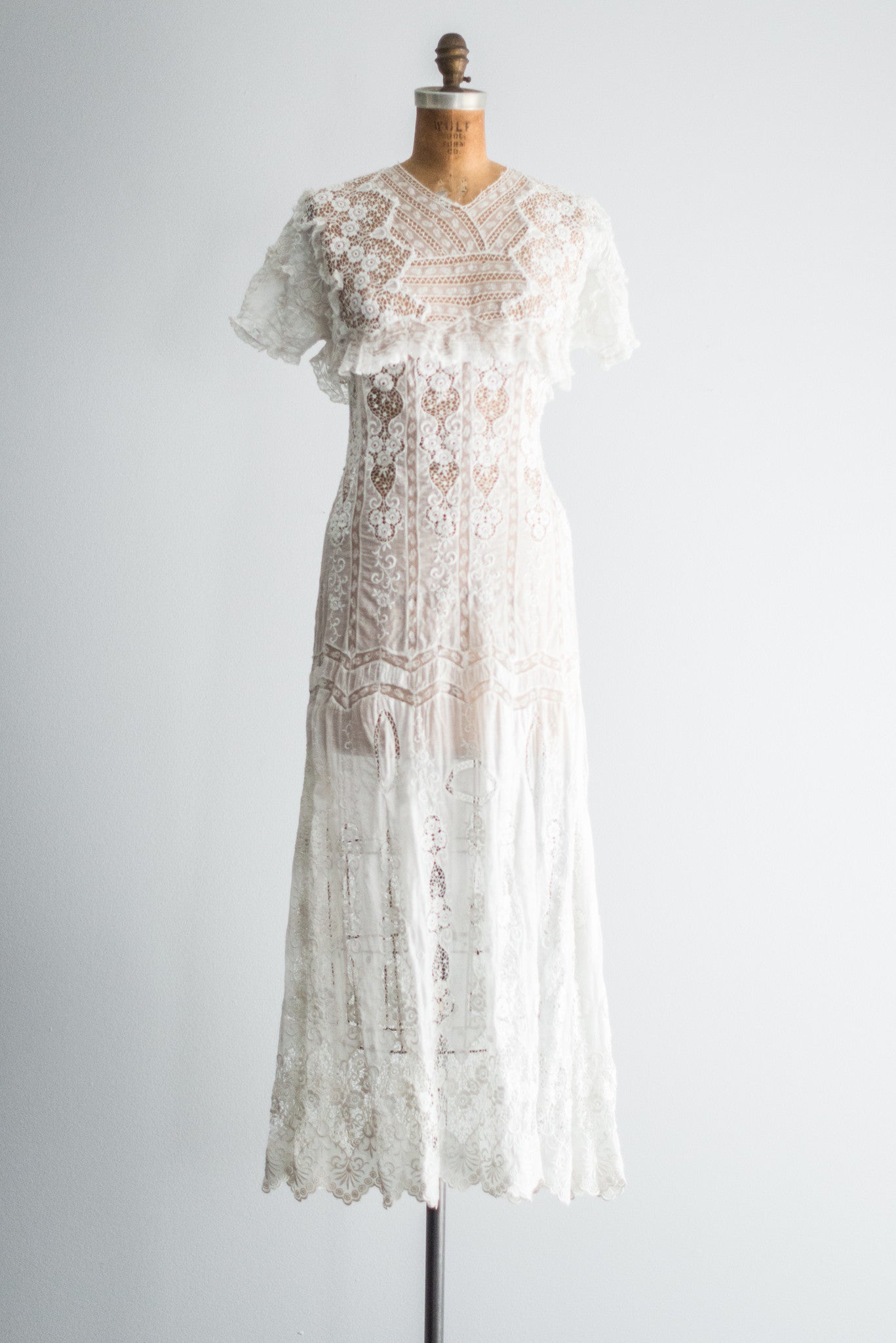 Edwardian Batiste Embroidered Dress - S | G O S S A M E R