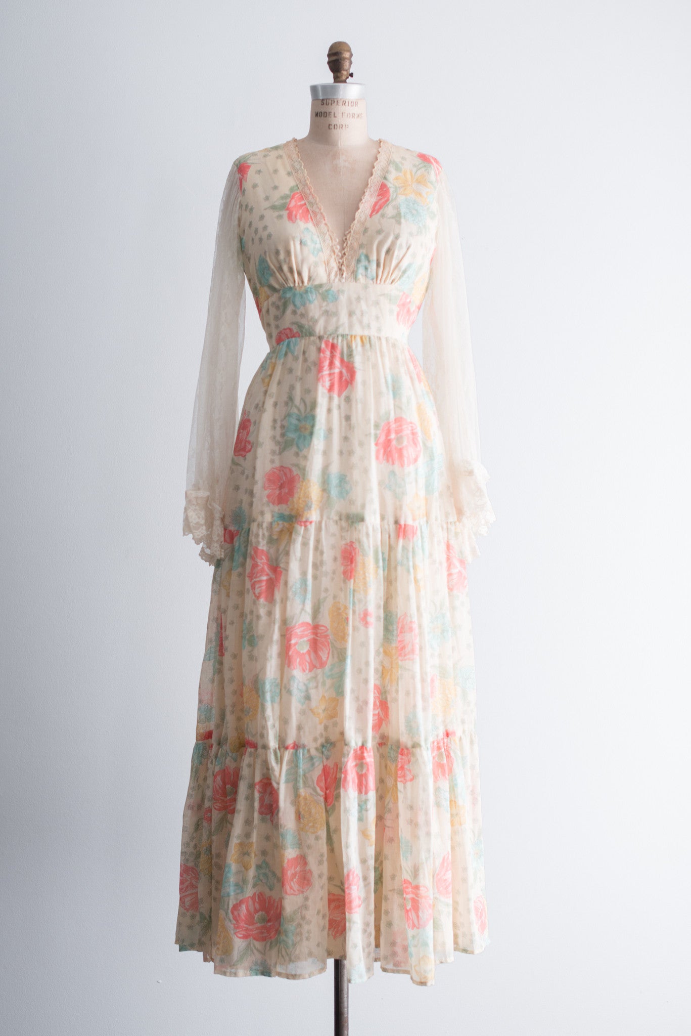 1970s Bell Sleeves Floral Gown - S/M | G O S S A M E R